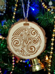 Natural Wooden Rustic Christmas Ball Bauble Engraved Gift Present Eco Keepsake / Ball2