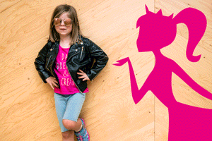 Barbie Kiss Ken Kids Girls Boys Pink Birthday Film Movie Sizes Reusable Stencil Modern 'BR13'
