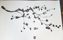 BALL FLOWERS TREE BRANCH Sizes Reusable Stencil Oriental Shabby Chic 'Tree18'