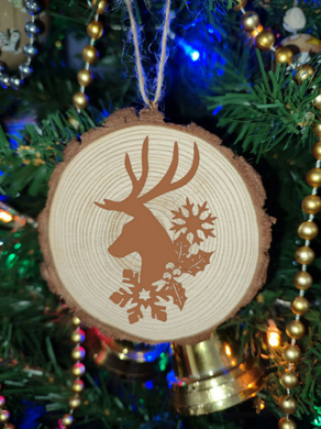 Reindeer Natural Wooden Rustic Christmas Ball Bauble Engraved Gift Present Keepsake / S33